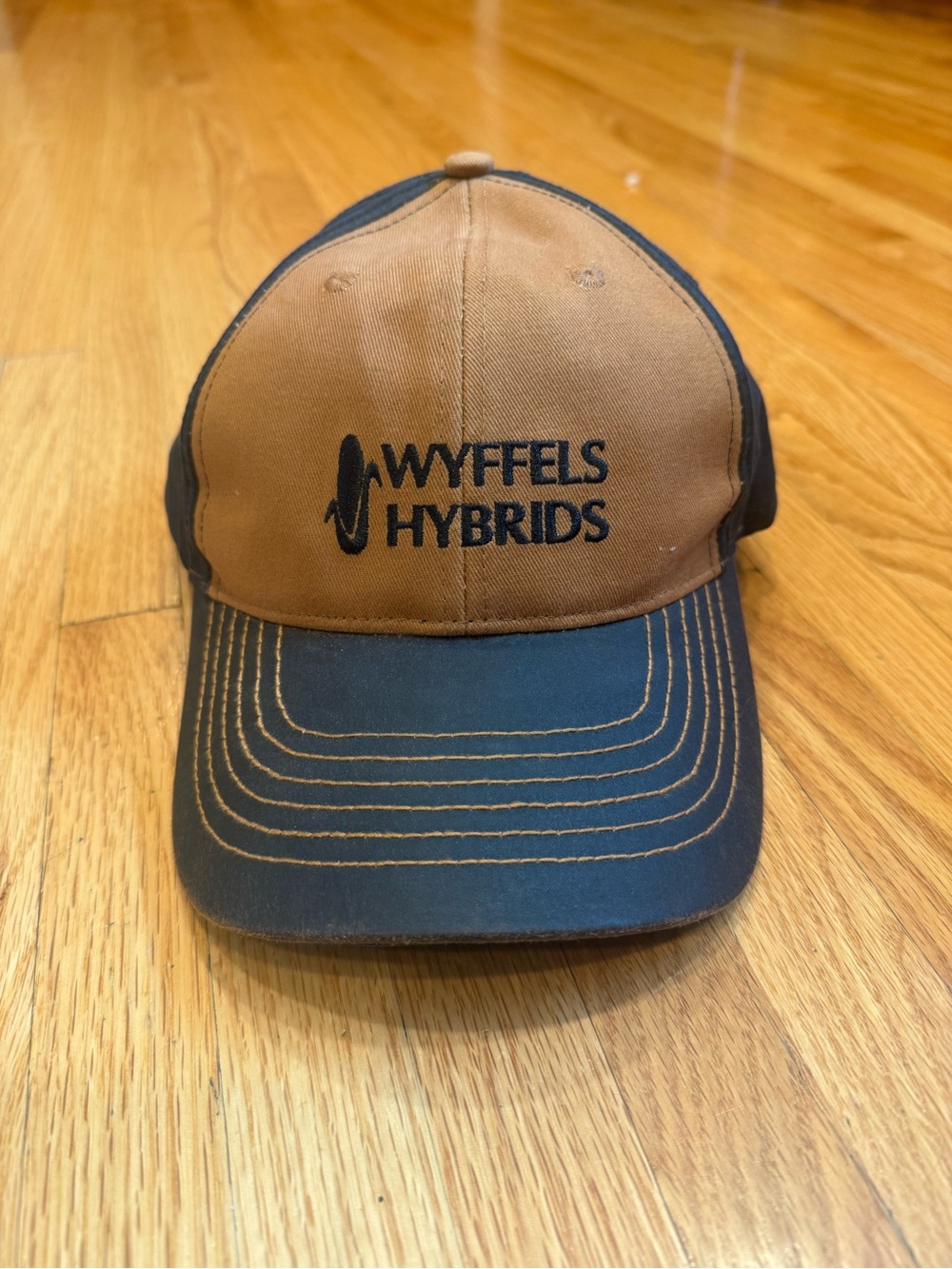 Wyffels Hybrids Two-Tone Brown and Black Hat